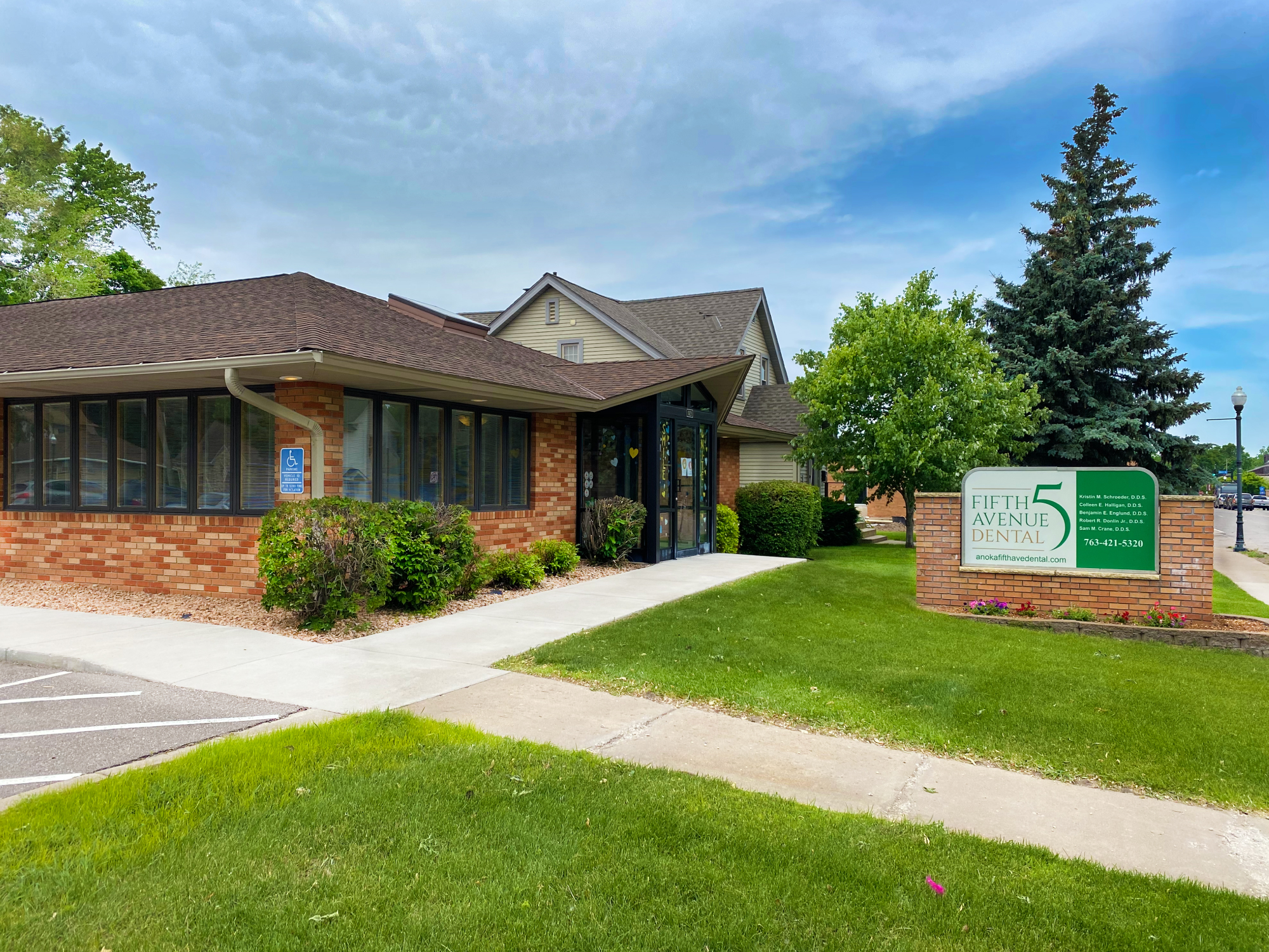 FifthAvenueDentalHomepageHeroImage Fifth Avenue Dental